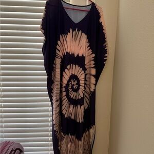 NWT Silky V-neck Purple and Pink Tie-Dye Full length Kaftan Dress